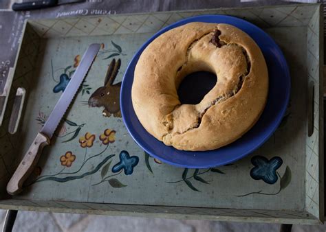  Ciambella di Fagioli Rossi: Un Esplosione di Sapori Rusticano con una Deliziosa Nota Piccante!